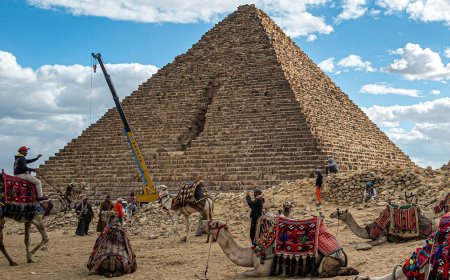 Experts reject "impossible project" to rebuild exterior of a pyramid
