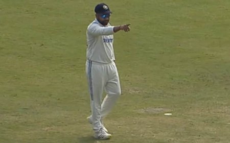 "Hero Nahi Banne Ka" - Rohit Schools Sarfaraz For This Reason - Watch