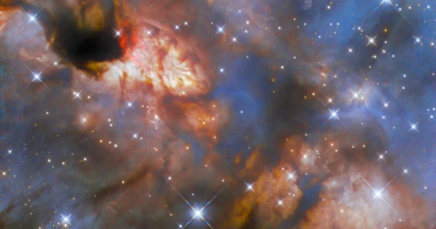 Stunning image shows star forming 5,900 light-years from Earth